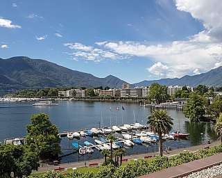 Die wunderschöne Seepromenade vor dem Hotel